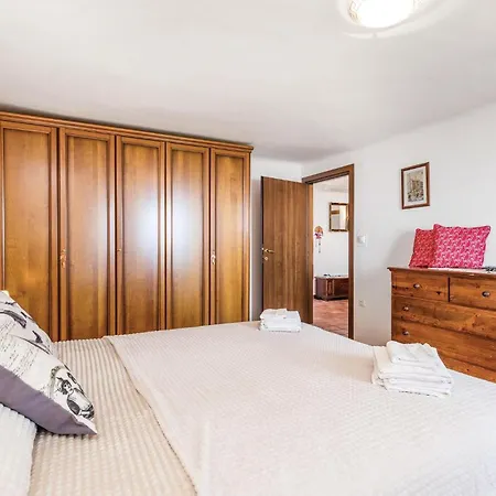 Amazing In With Kitchen